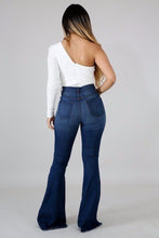 Load image into Gallery viewer, Skylar Flare Jean in Dark Wash
