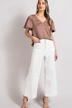 Load image into Gallery viewer, V-NECK PUFF SLEEVE BLOUSE TOP
